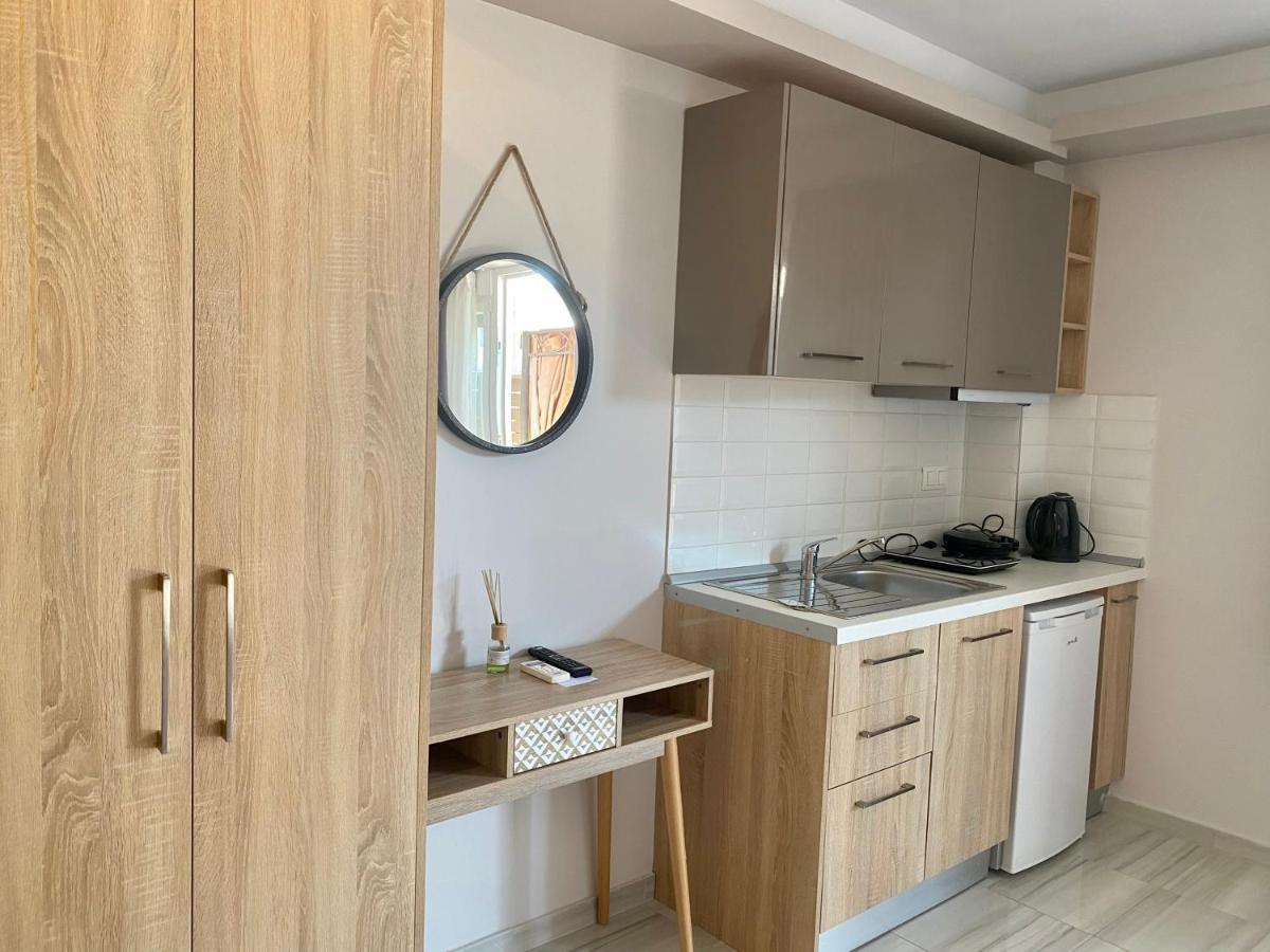 Thomas Studios & Apartments Paralia Dış mekan fotoğraf